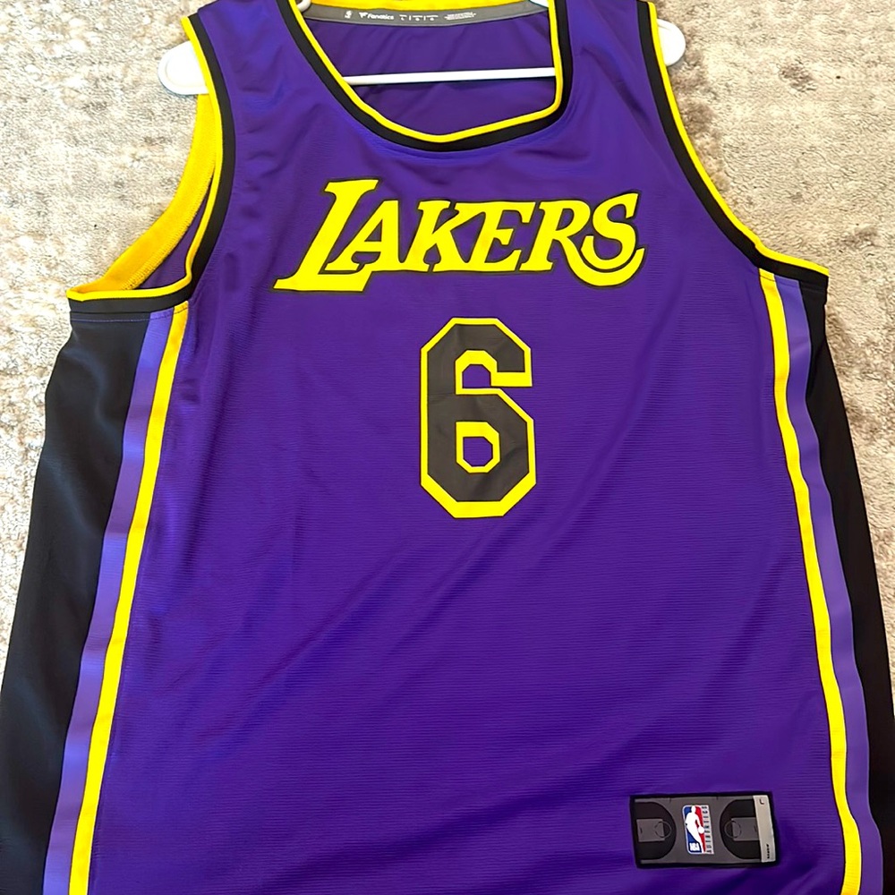Labron James Men’s Jersey